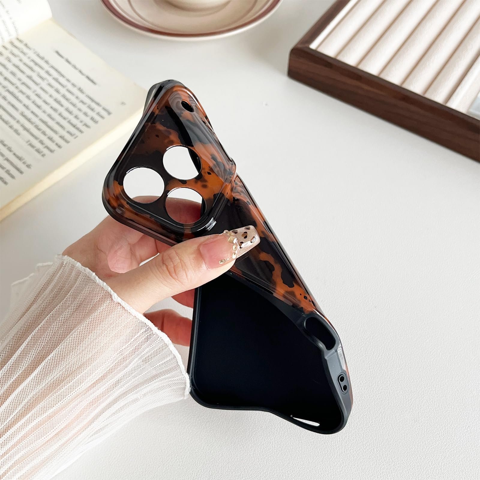 Compatible with iPhone 17 Pro Max Case, Tortoise Shell Chic Amber Brown Print Leopard, Fashion Classic Soft TPU Protective Case for Women Compatible with iPhone 17 Pro Max 6.9 '', Color2 - Image 4